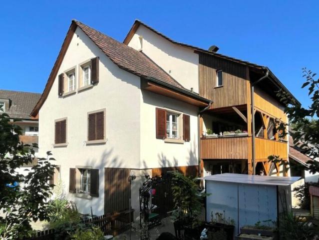 Mehrfamilienhaus kaufen in Buckten, Basel-Landschaft