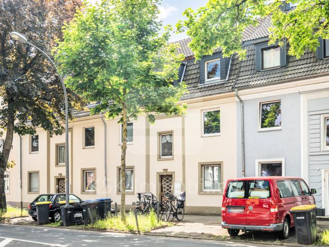 Mehrfamilienhaus kaufen in Marienburg, Köln