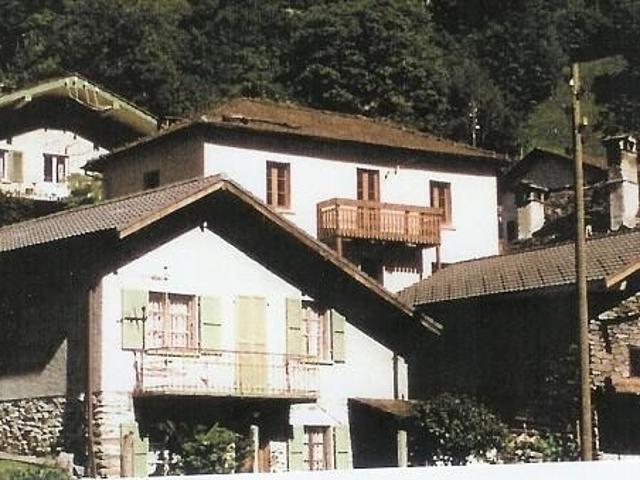 Haus kaufen in Buseno, Graubünden