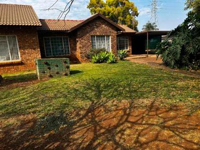 House for sale in Akasia, Gauteng
