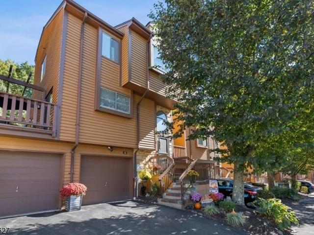 Townhouse for sale in Rockaway, New Jersey