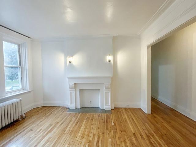 Apartment for rent in Westmount, Montréal (région administrative)