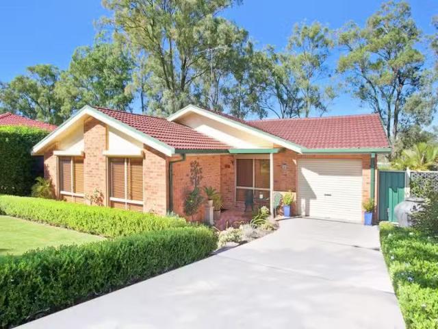 House for rent in Acacia Gardens