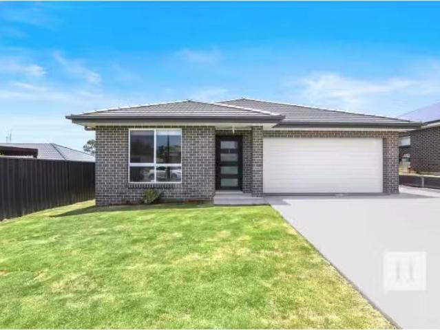 Condo for rent in Hamlyn Terrace, New South Wales