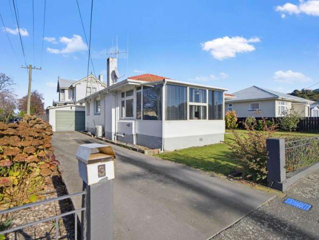 House for sale in Otakou