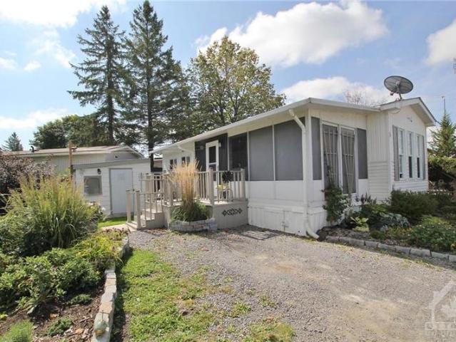 House for sale in Ashton