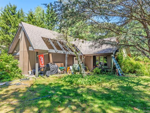 House for sale in Centereach, New York