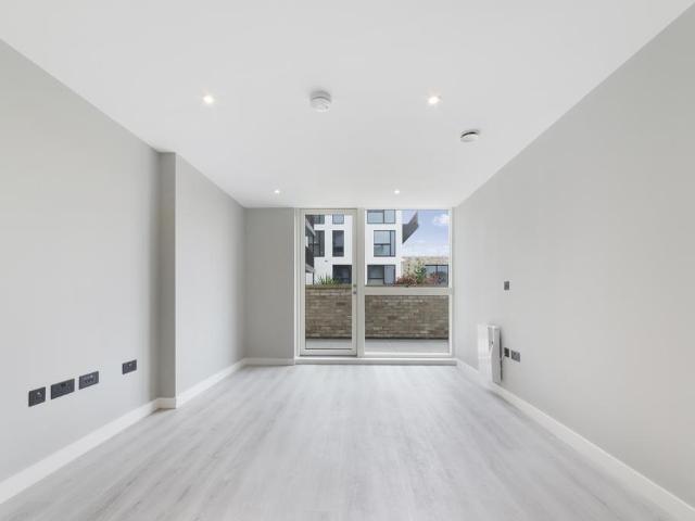 Apartment for rent in Dudden Hill, Greater London