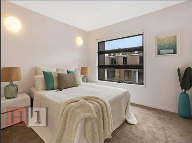 Townhouse for rent in Toombul, Queensland