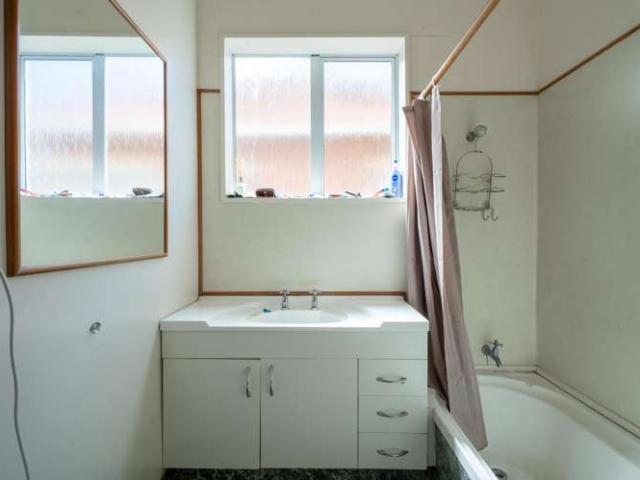 House for sale in Otakou