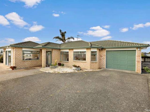 House for sale in Ōrewa, Hibiscus and Bays