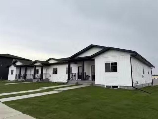 House for sale in Alberta