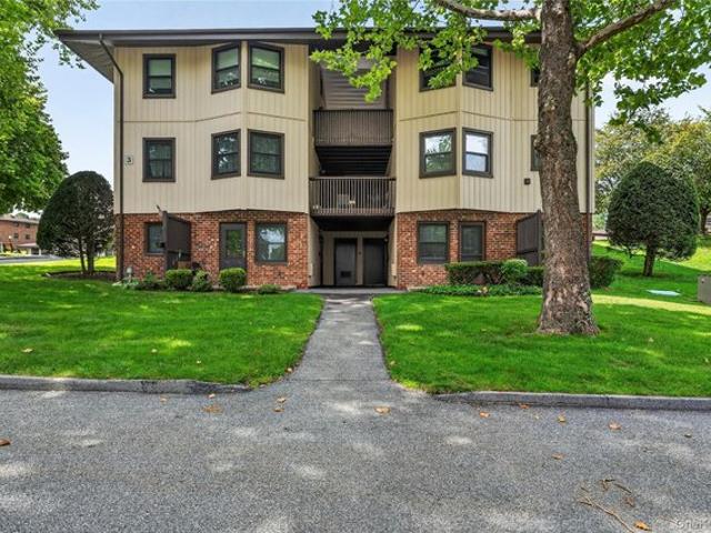 Condo for sale in Cortlandt Manor, New York