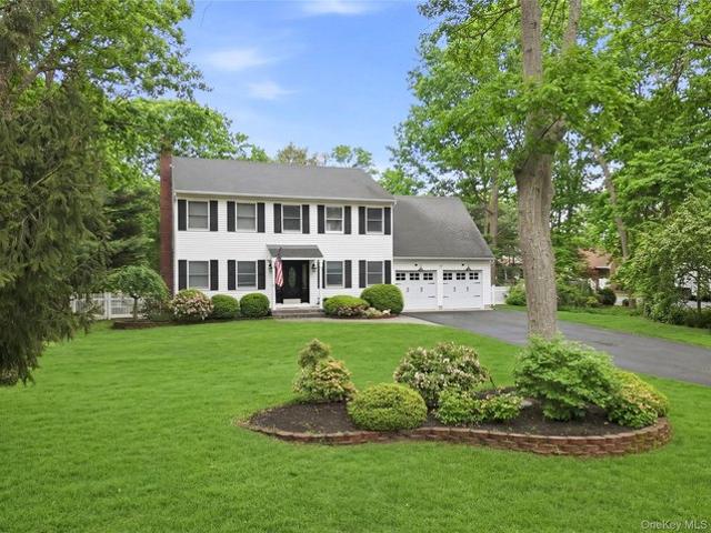 House for sale in Centereach, New York