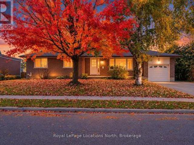 House for sale in Tall Trees, Barrie
