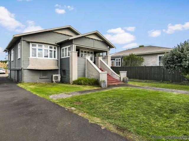 House for sale in Balmoral, Oroua County