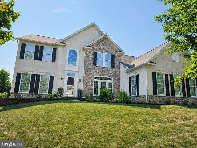 House for sale in Brookfield Manor, Sinking Spring