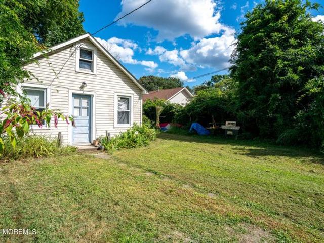 House for sale in Island Heights, New Jersey