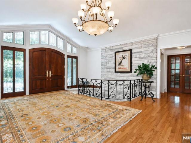 House for sale in Alpine, New Jersey