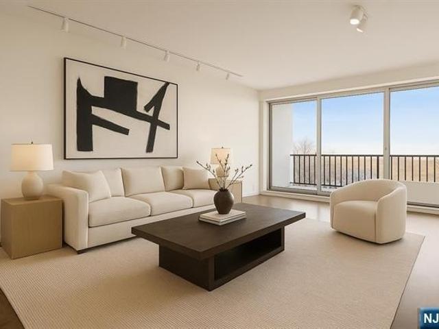 House for sale in Fort Lee, New Jersey