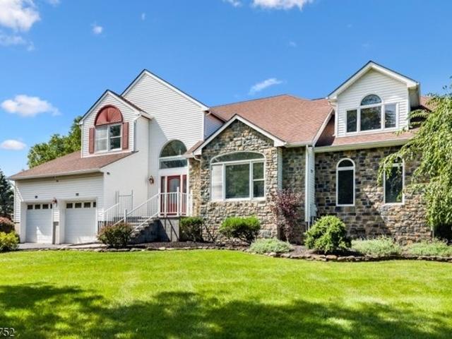 House for sale in Flagtown, New Jersey