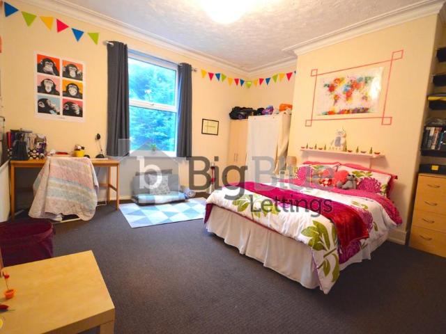 House for rent in Hyde Park, West Yorkshire