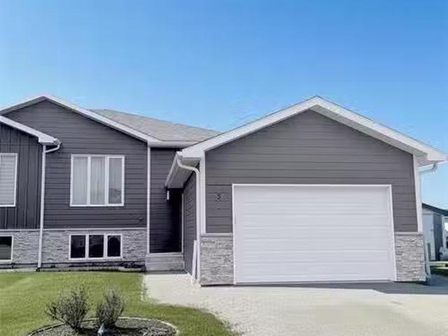 House for sale in Steinbach, Manitoba