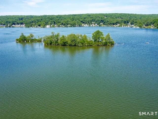 Land for sale in East Hampton, Connecticut