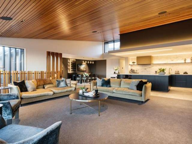 House for sale in Otakou