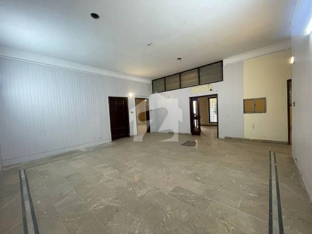 Building for sale in Rawalpindi, Islamabad Capital Territory