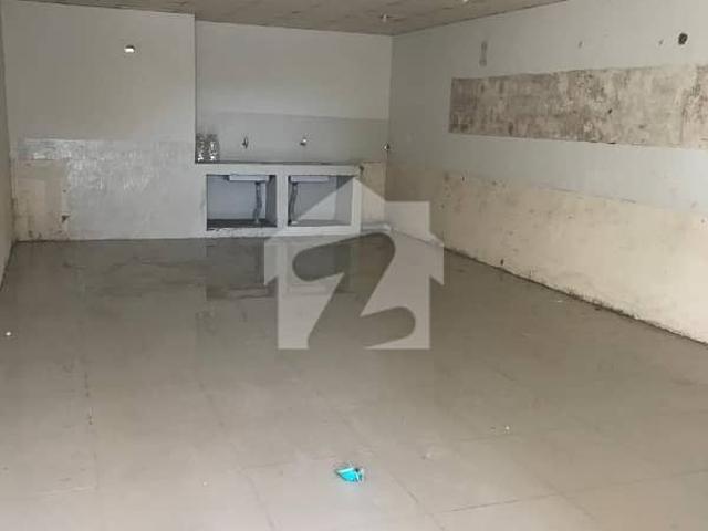 Building for rent in لاہور, لاہور ڈویژن