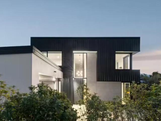 House for sale in Otakou