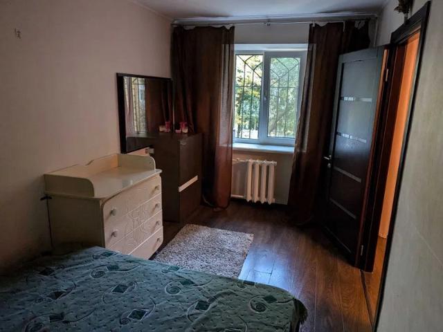Квартира продажа в Великодолинском, Днепропетровской области