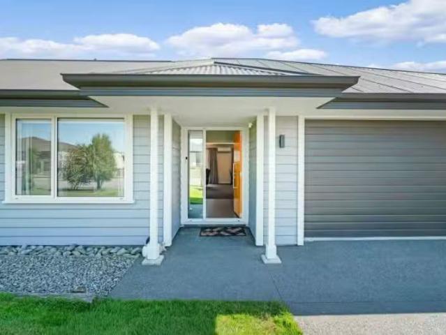 House for sale in Oxford, Canterbury