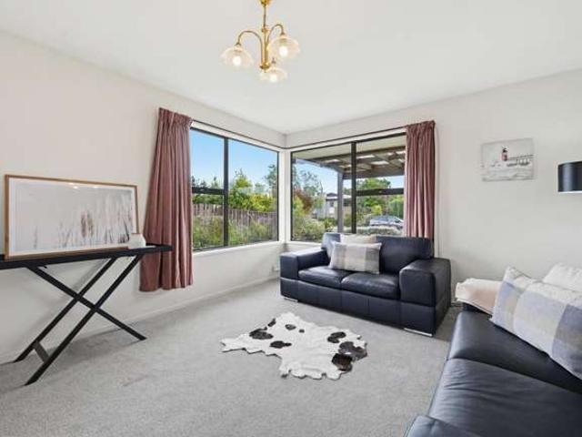 Apartment for sale in Amberley, Canterbury