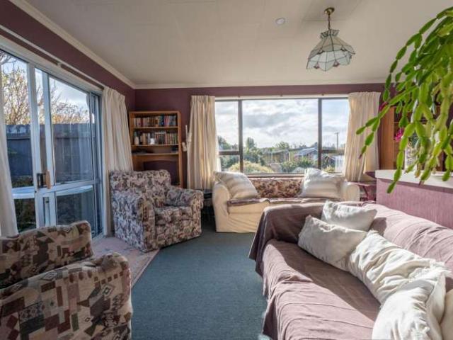 House for sale in Otakou
