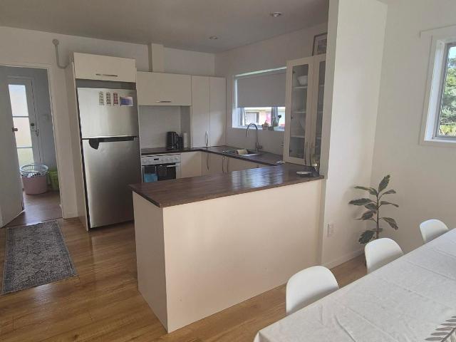 House for rent in Royal Heights, Henderson-Massey
