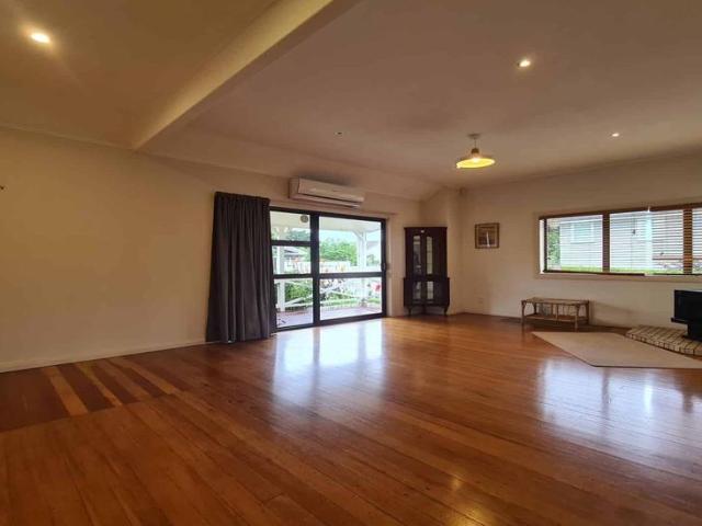 Room for rent in Three Kings, Oroua County