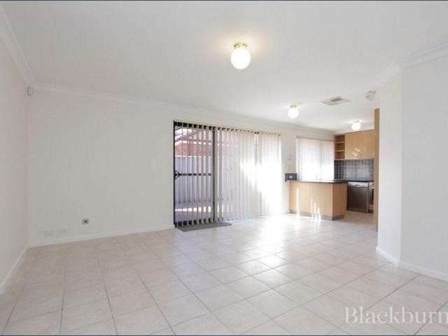Townhouse for rent in Carlisle, Western Australia