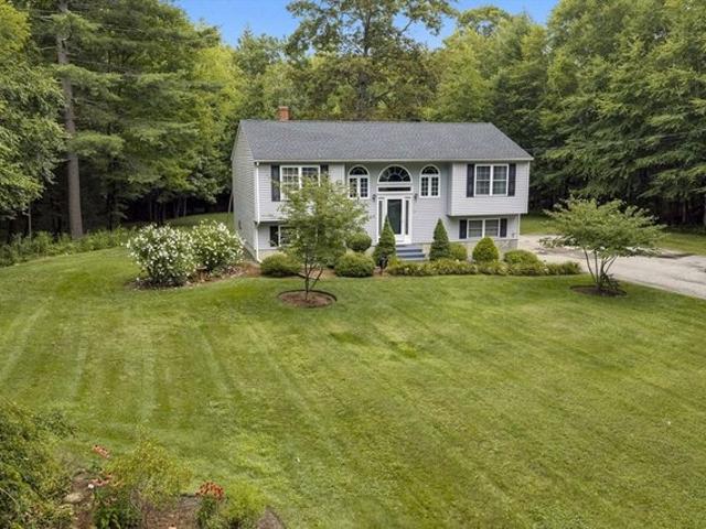 House for sale in Hubbardston, Massachusetts