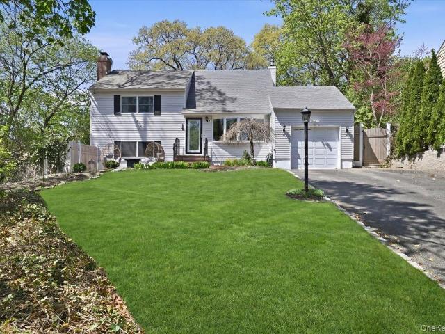 House for sale in Huntington, New York