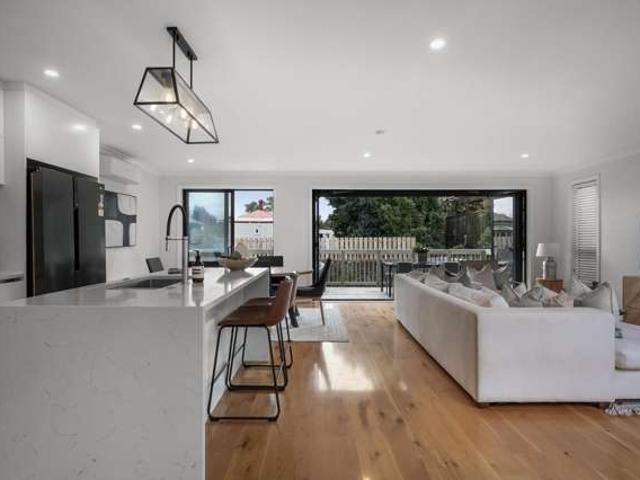 House for sale in Balmoral, Oroua County