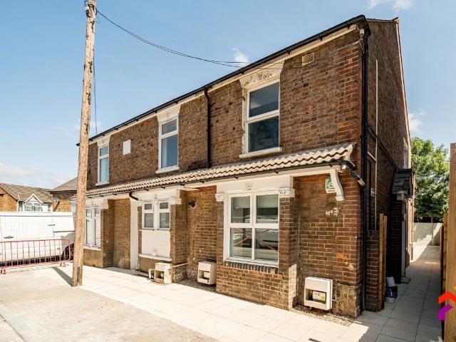 House for rent in Castlefield, Cressex
