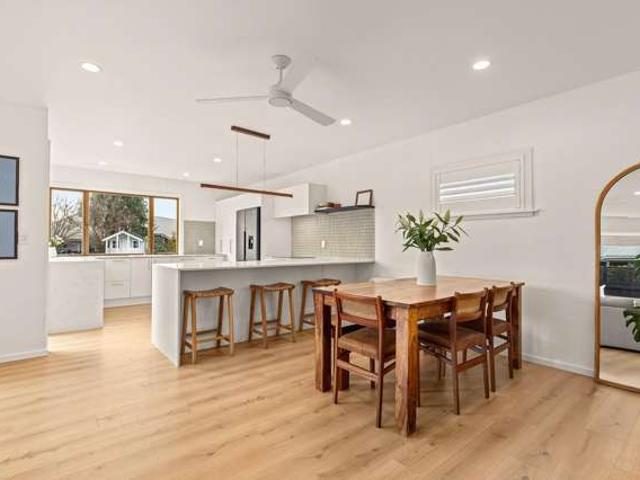 House for sale in Chaslands, Canterbury