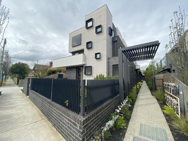 Townhouse for rent in Camerons Creek, Victoria