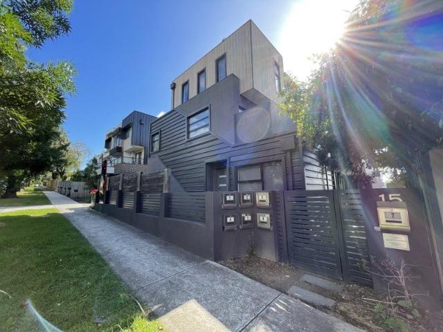 Townhouse for rent in Camerons Creek, Victoria