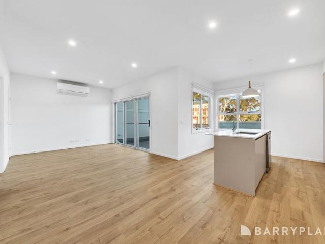 Townhouse for rent in South Morang, Melbourne