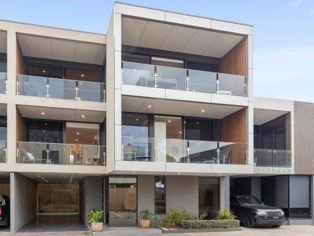 Townhouse for sale in Anglesea, Victoria