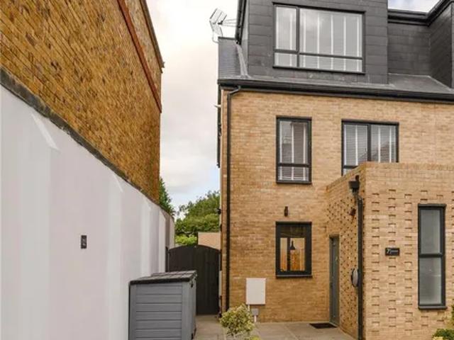 House for rent in New Malden, Greater London