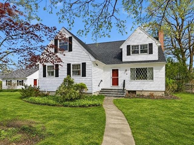 House for sale in Chelmsford, Massachusetts